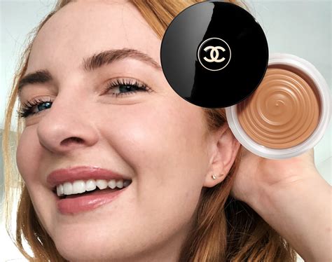 how to apply chanel bronzing cream